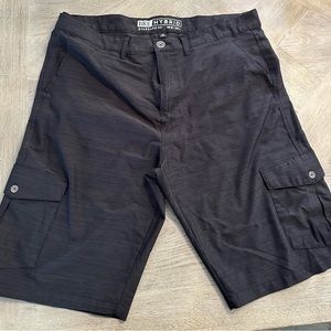 Men’s size 36 BKE shorts from Buckle. Like new, only worn a few times.